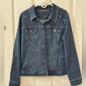 Women’s Jean, Wrangler jacket, size XL, but the fit is Large